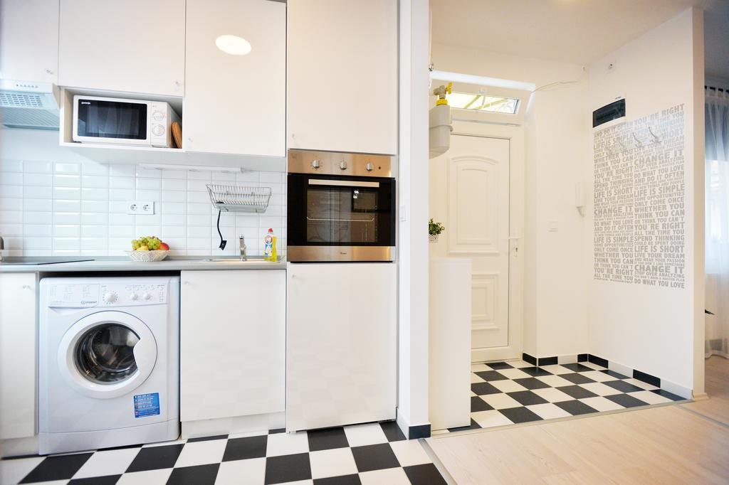 Enjoy Apartman エゲル エクステリア 写真