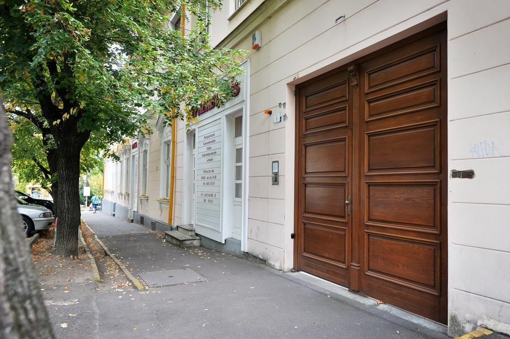 Enjoy Apartman エゲル エクステリア 写真